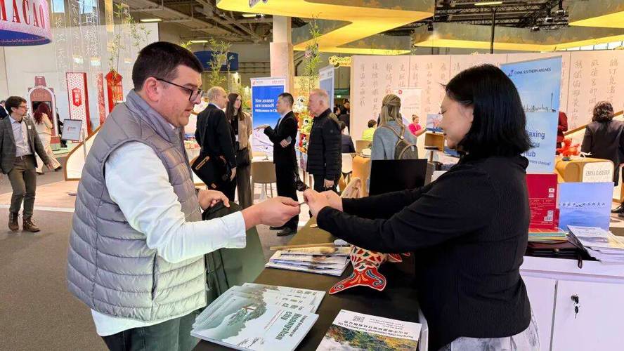 东南亚及美洲的多家旅行商和旅游机构开展了16场密集的业务洽谈